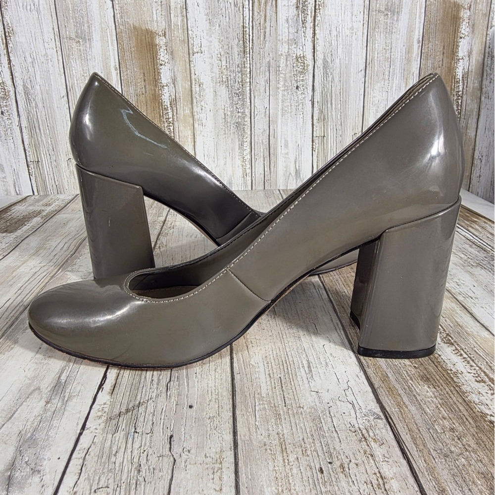 Marc Fisher Women 8M Taupe Gray Patent Leather Block Heel Round Toe Pumps Size 8